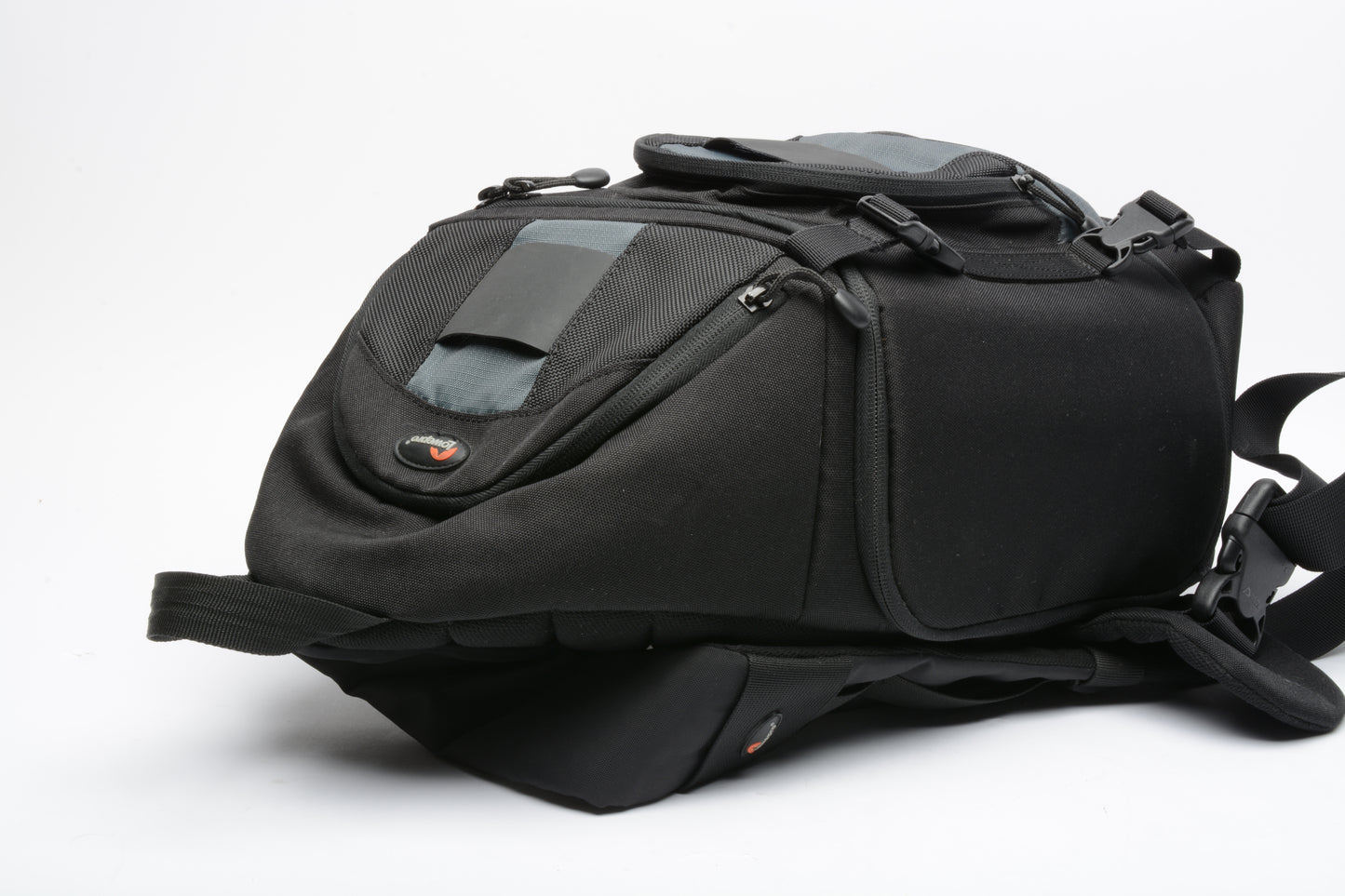 Lowepro SlingShot 200AW Camera SlingPack - Black, very clean