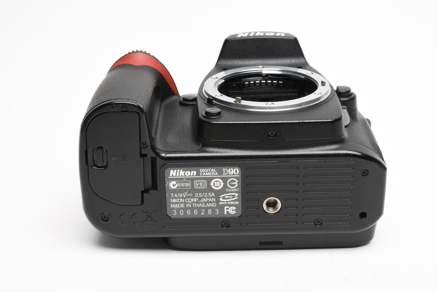 Nikon D90 DSLR body, batt, charger, strap, 12,291 Acts, Clean