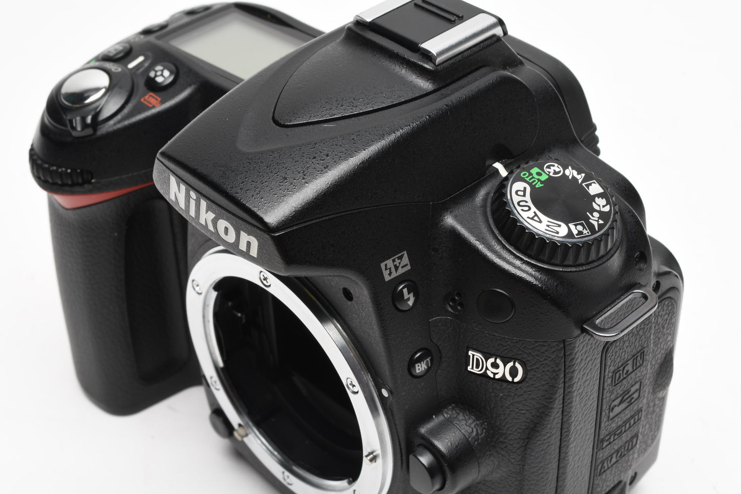 Nikon D90 DSLR body, batt, charger, strap, 12,291 Acts, Clean