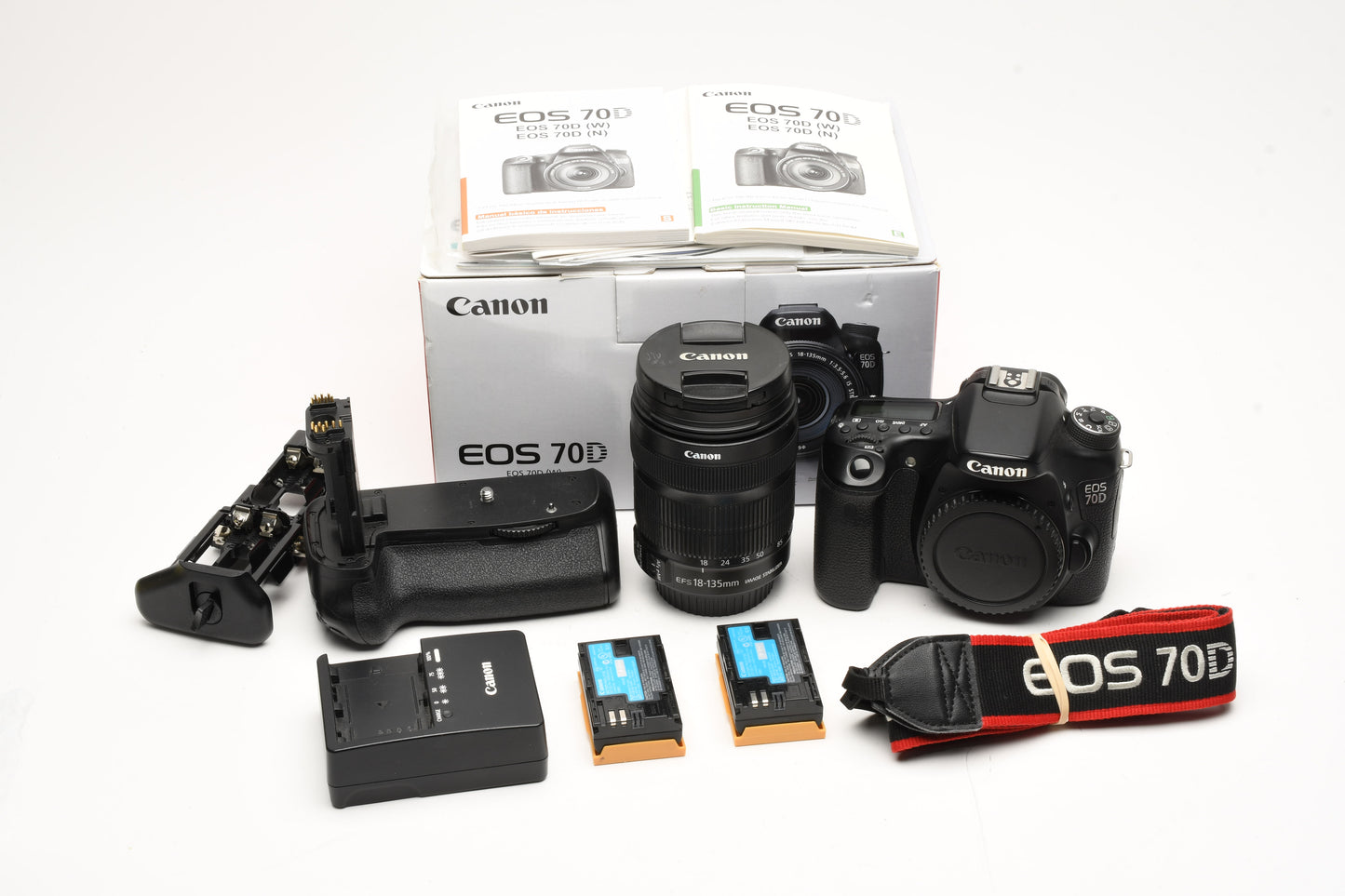 Canon EOS 70D DSLR w/18-135mm IS STM Lens, Boxed, Clean, Nice