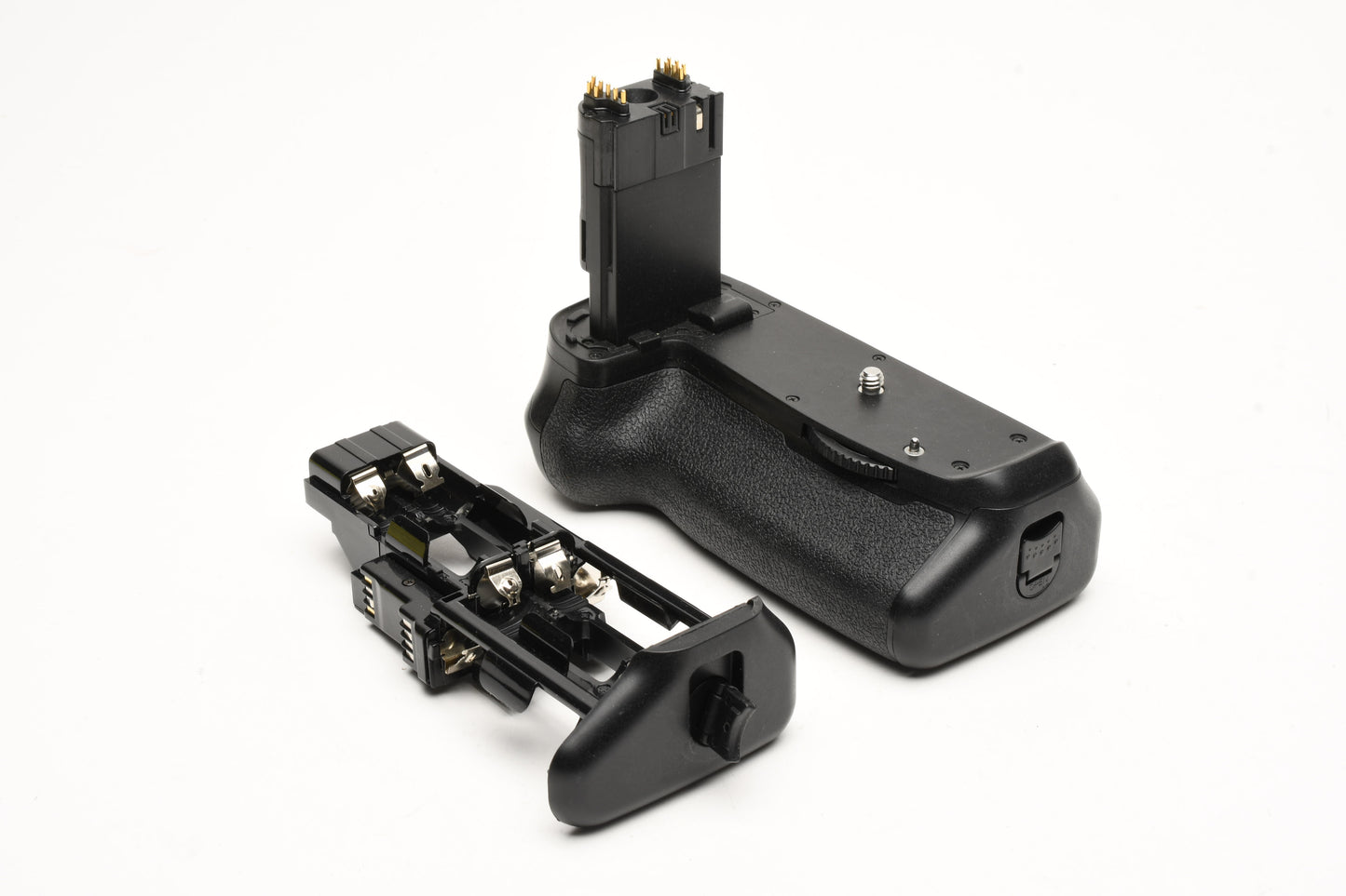 Canon EOS 70D DSLR w/18-135mm IS STM Lens, Boxed, Clean, Nice