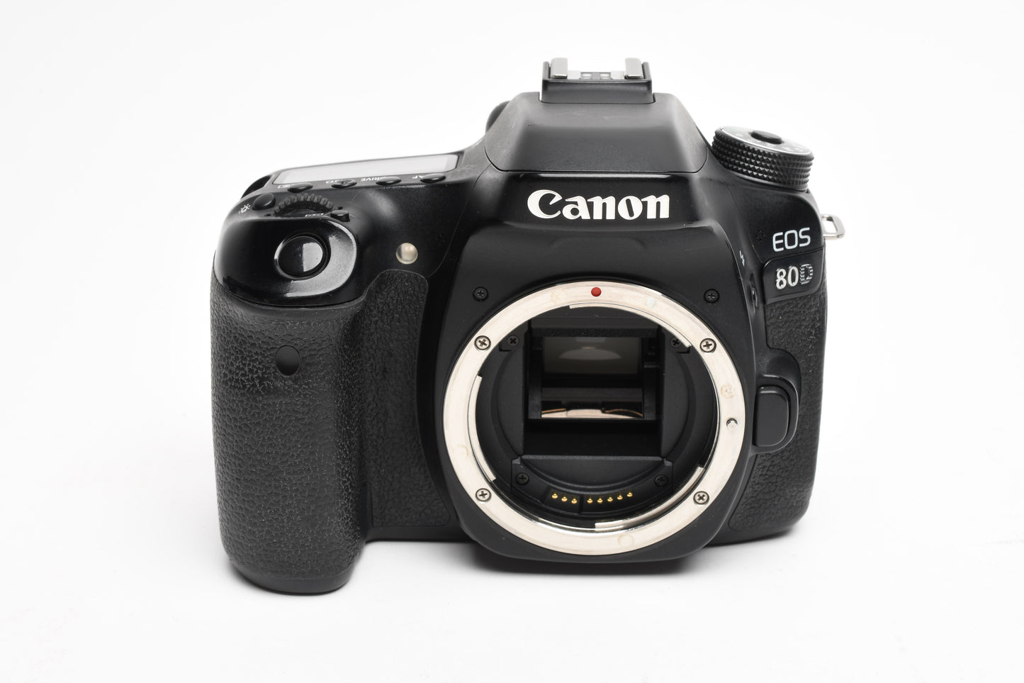 Canon EOS 80D DSLR Body, Batt+ Charger, 316K Acts, Still great!