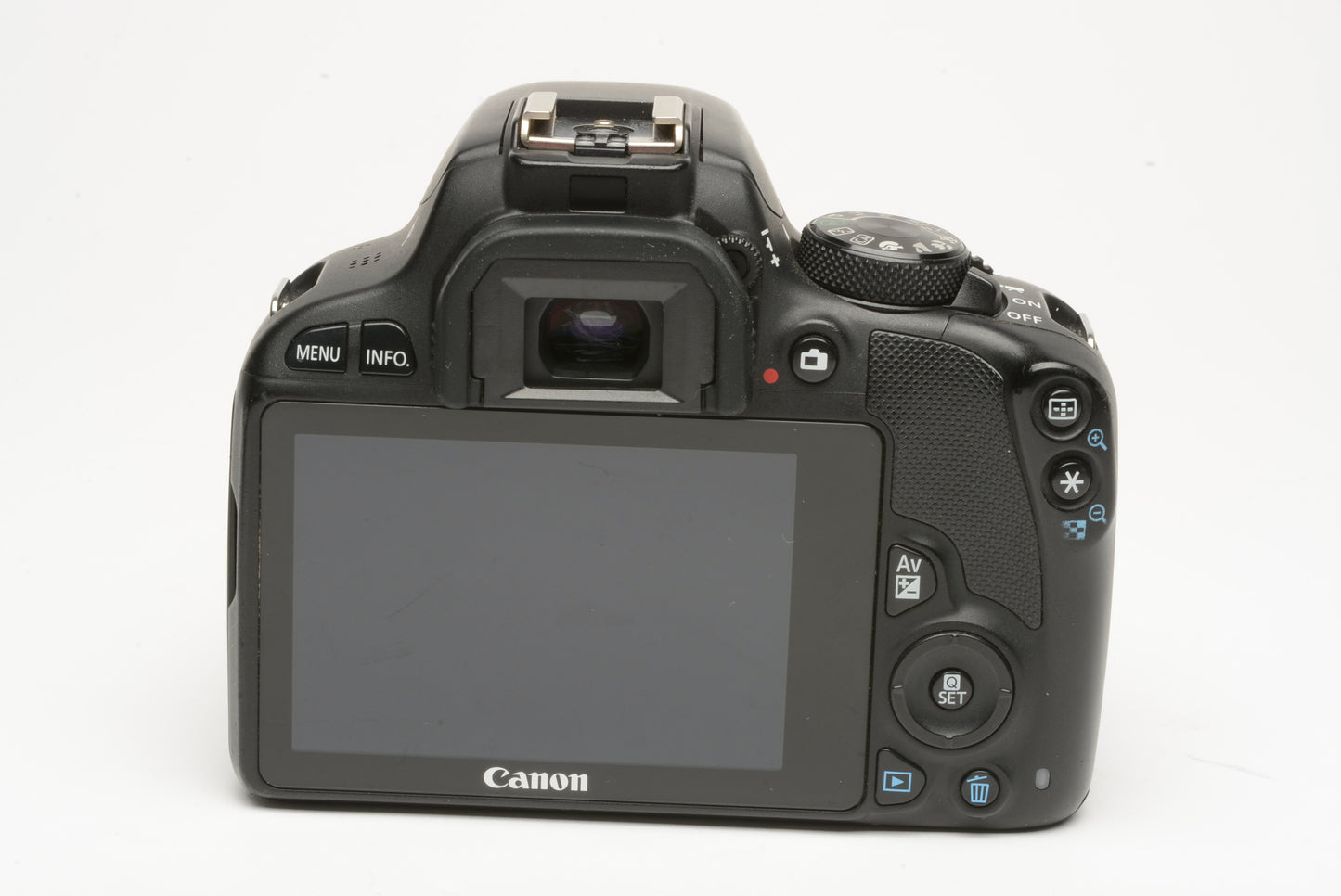 Pentax 67 SMC 105mm f2.4 lens for 67 series cameras, caps, clean!
