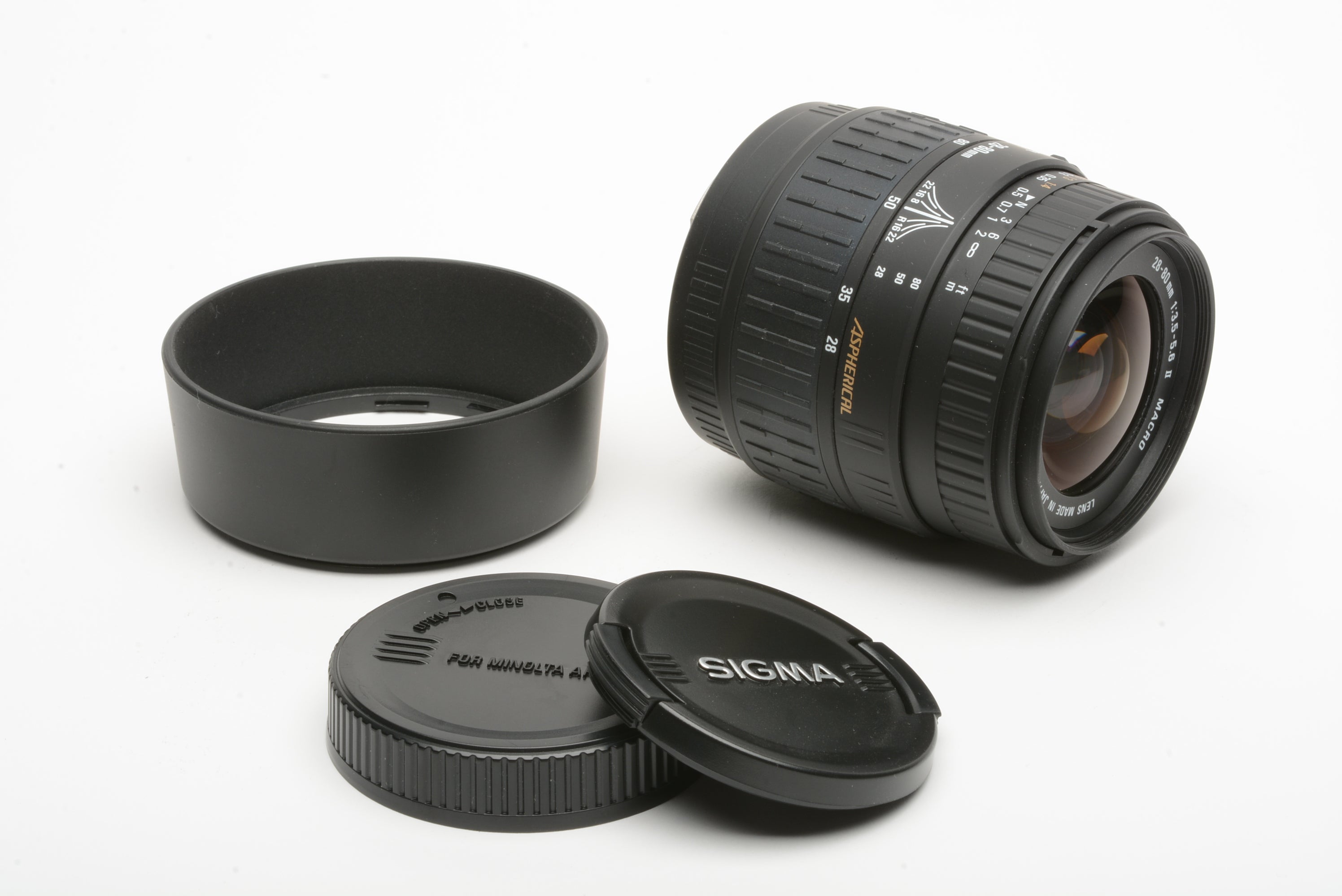 Sigma AF 28-80mm f3.5-5.6 II Macro zoom w/hood+caps Maxxum or Sony A mount