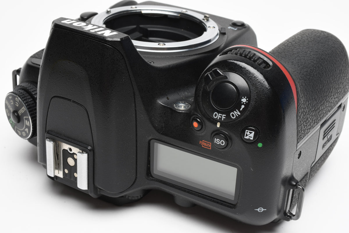 Nikon D7500 DSLR Body w/Batt, charger, Only 6480 Acts!! Great!