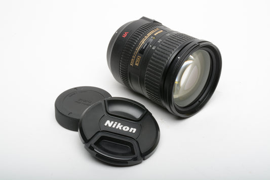 Nikon AF-S Nikkor 18-200mm F3.5-5.6 G ED VR DX zoom lens, clean!