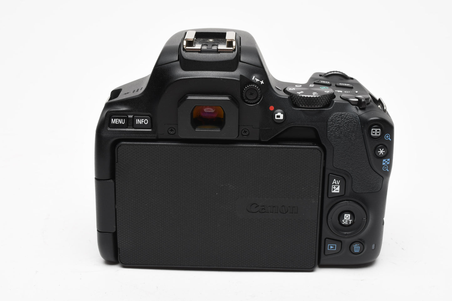 Canon SL-3 w/18-55mm f3.5-5.6 STM zoom, ≤2000 Acts! Great!