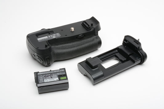 Nikon MB-D17 Multi-Power Battery Grip +NIkon EN-EL15 battery, tested, great!