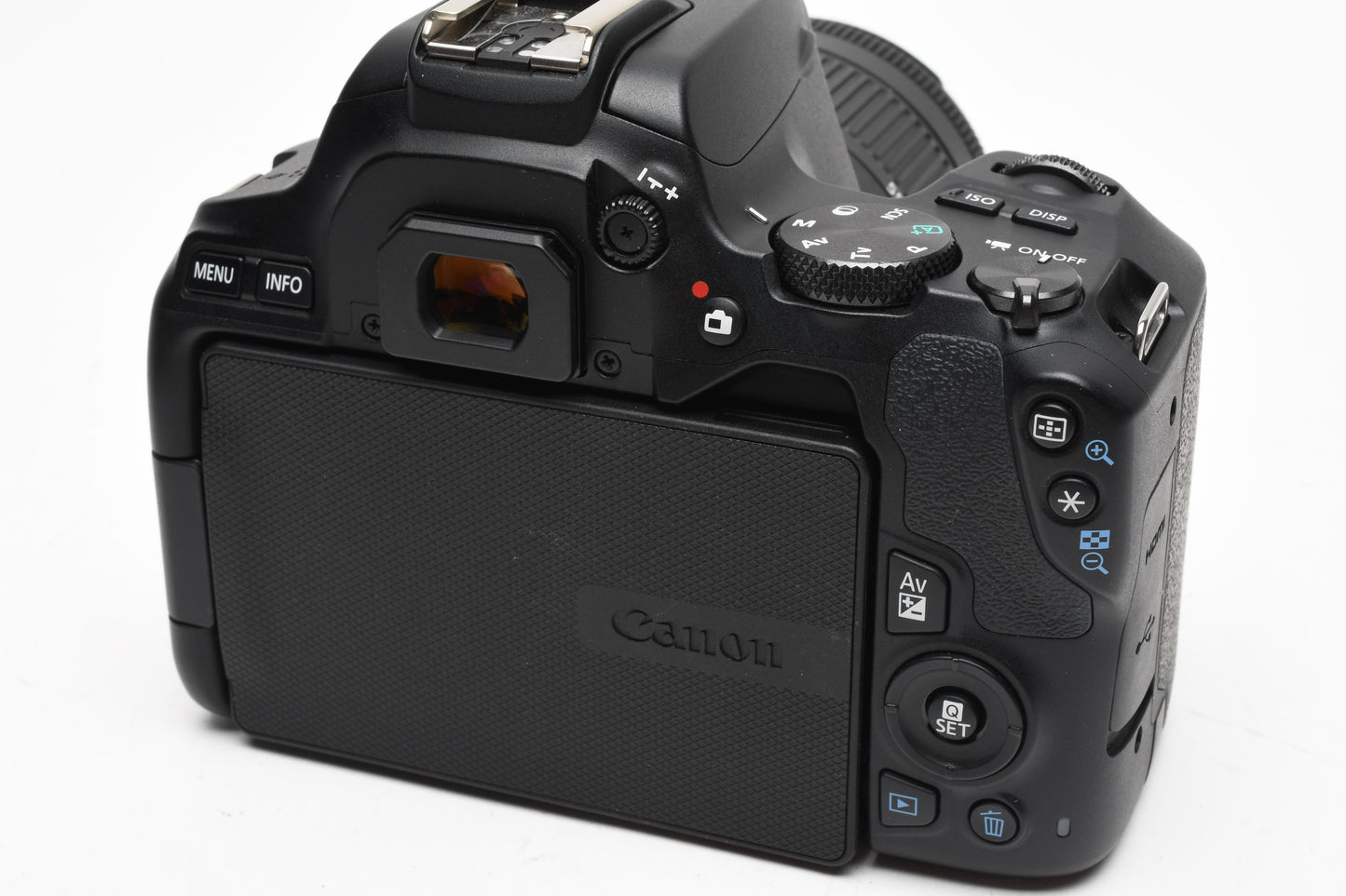 Canon SL-3 w/18-55mm f3.5-5.6 STM zoom, ≤2000 Acts! Great!