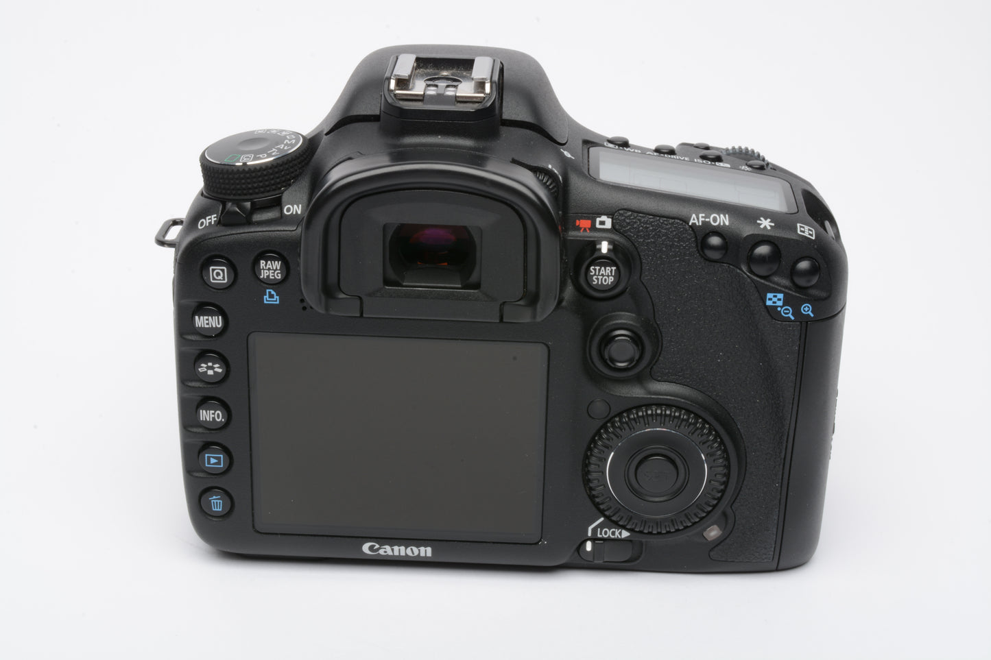 Canon EOS 7D 18MP DSLR body, batt, charger, cap, Only 4907 Acts!!
