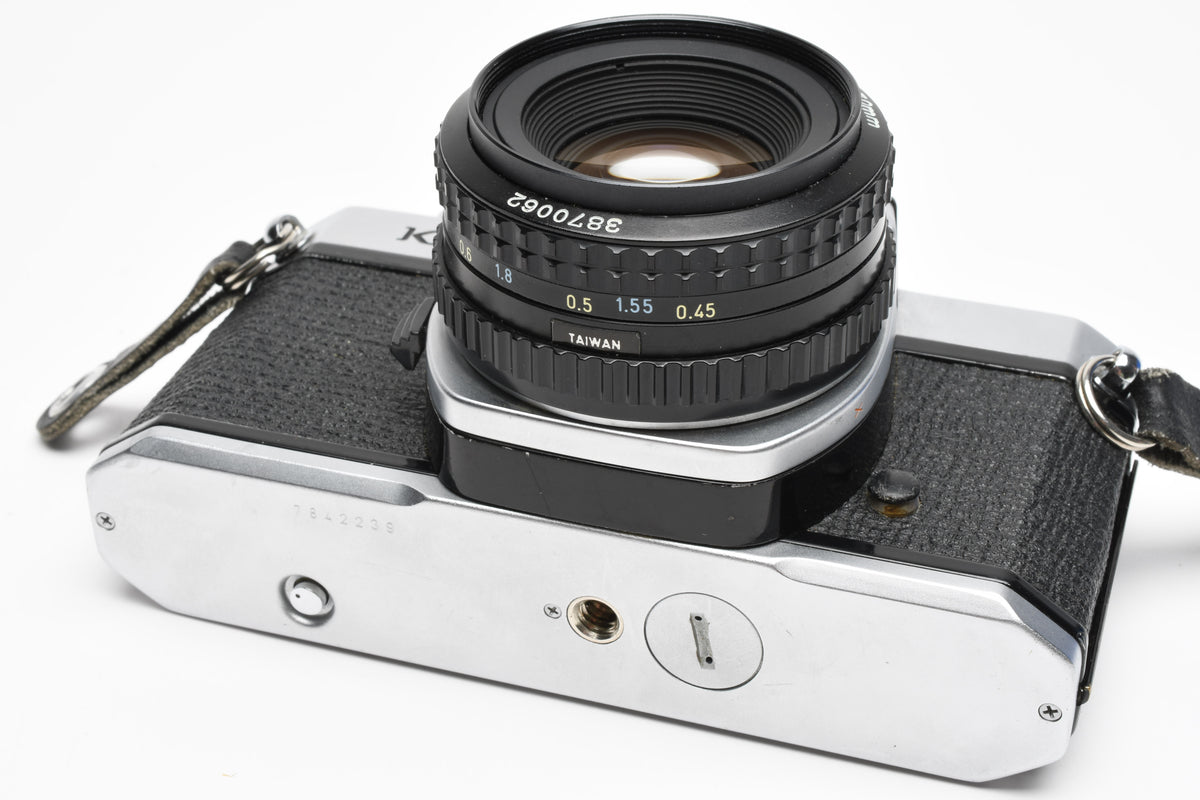 Pentax K1000 35mm SLR w/50mm f2 lens, New seals, strap, Great!