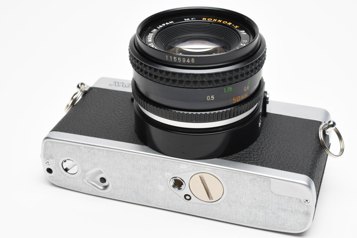 Minolta XG-A 35mm SLR w/50mm f2 lens, strap, new seals, cap, Great!