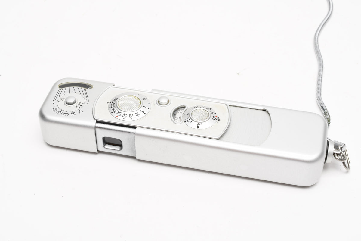 Minox B Spy camera w/case, chain strap, tested, very nice, works great