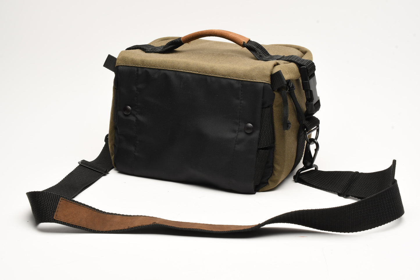 Tamrac #602 compact Shoulder bag / Belt pack, Clean, Nice (Olive Brown)