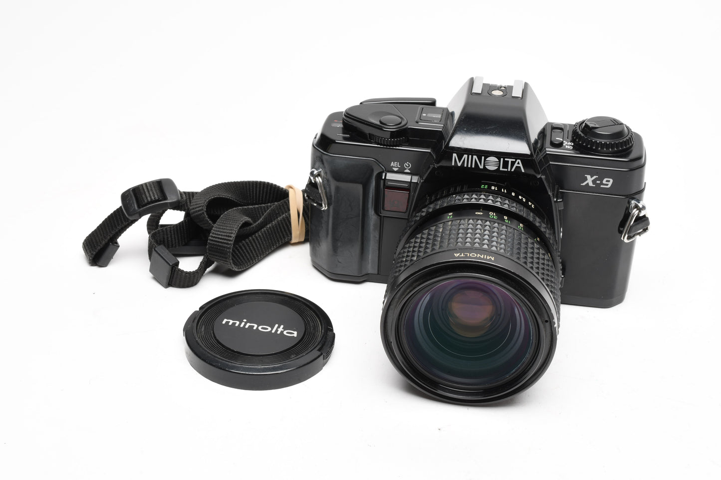 Minolta X9 35mm SLR w/35-70mm f3.5 zoom lens, New seals, strap, Great!