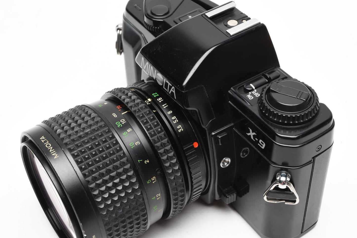 Minolta X9 35mm SLR w/35-70mm f3.5 zoom lens, New seals, strap, Great!