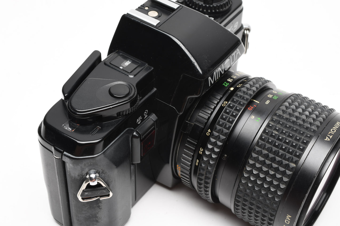 Minolta X9 35mm SLR w/35-70mm f3.5 zoom lens, New seals, strap, Great!
