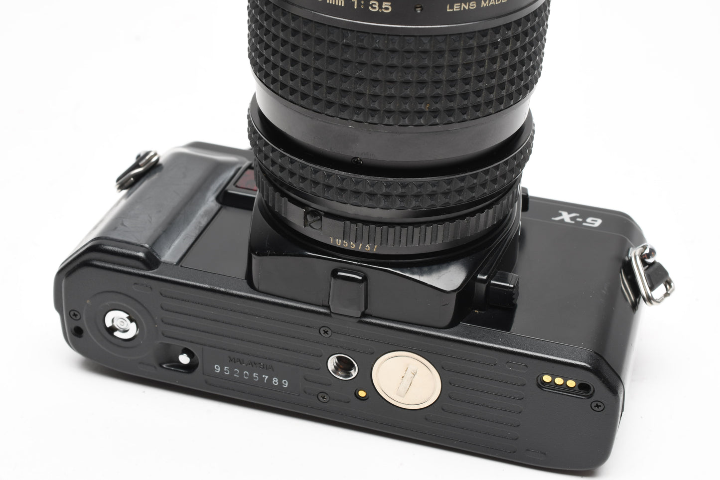 Minolta X9 35mm SLR w/35-70mm f3.5 zoom lens, New seals, strap, Great!