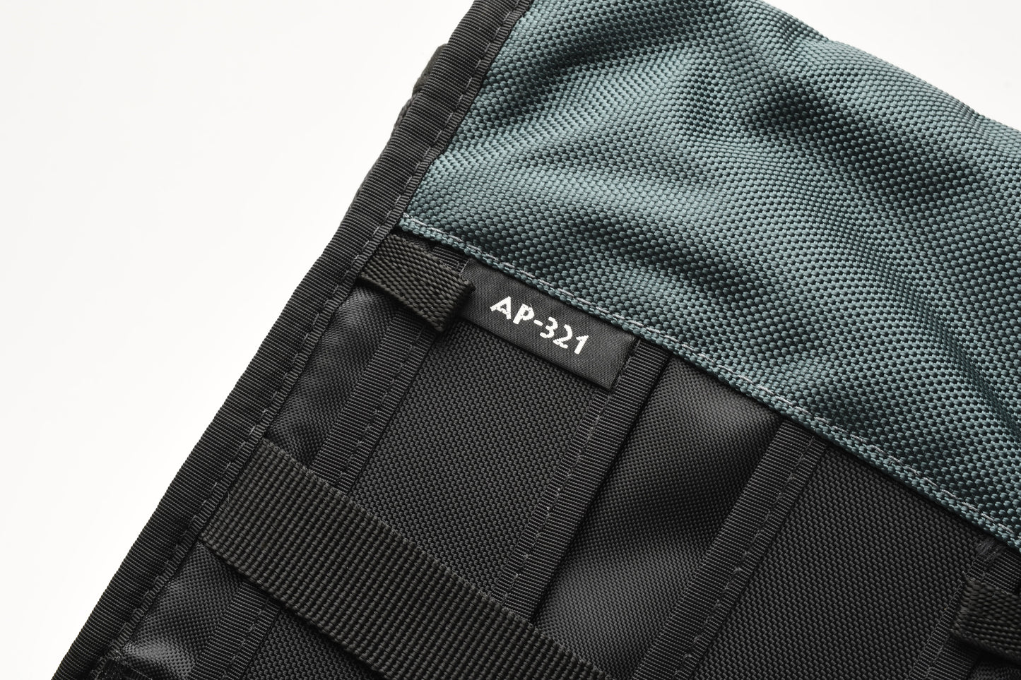 Kata AP-321 Auxiliary Pouch KT AP-321, Strap, Nice & Clean