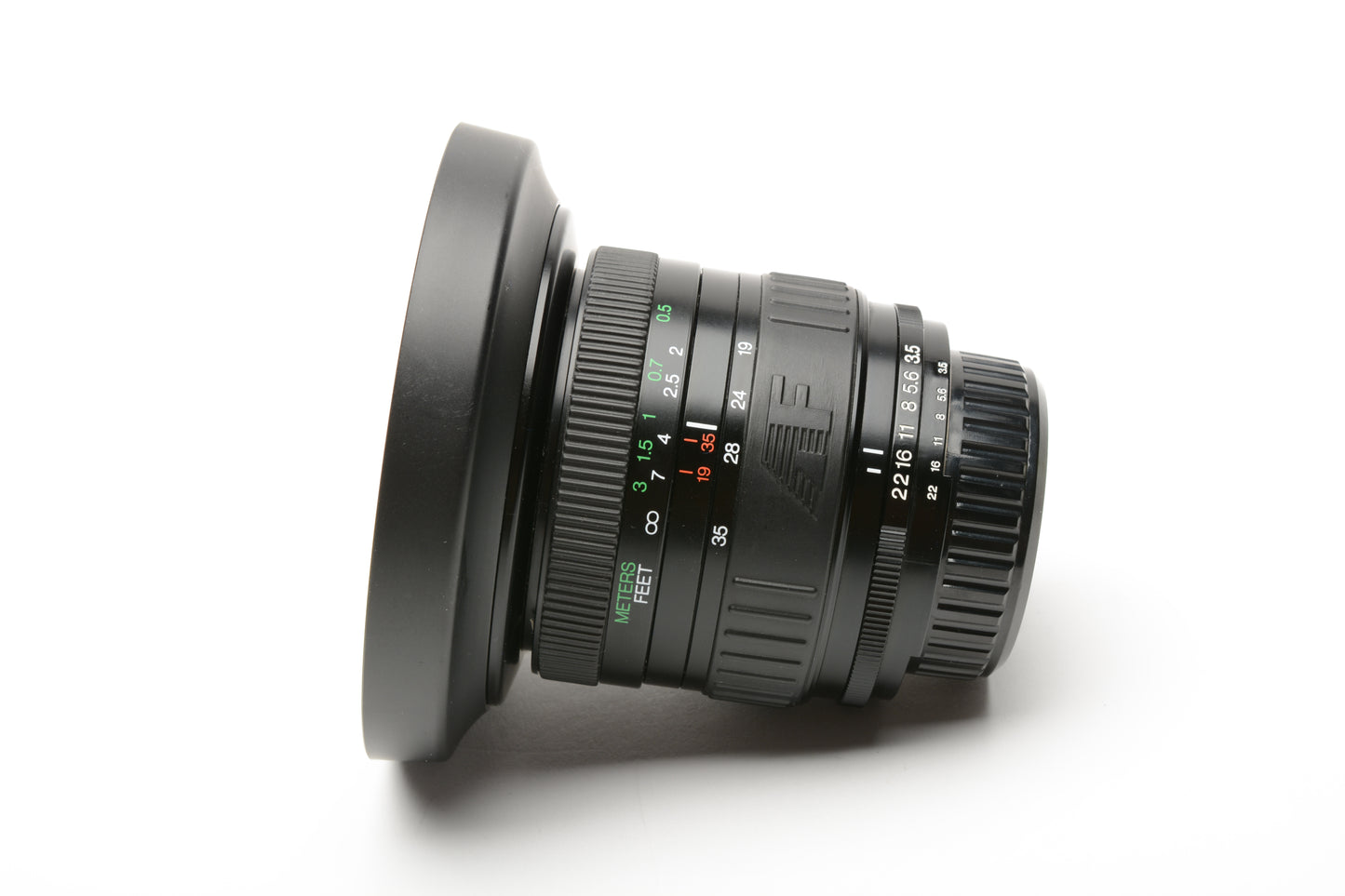 Promaster Spectrum 7 AF 19-35mm f3.5-4.5 MC Wide Nikon AF Mount +Hood