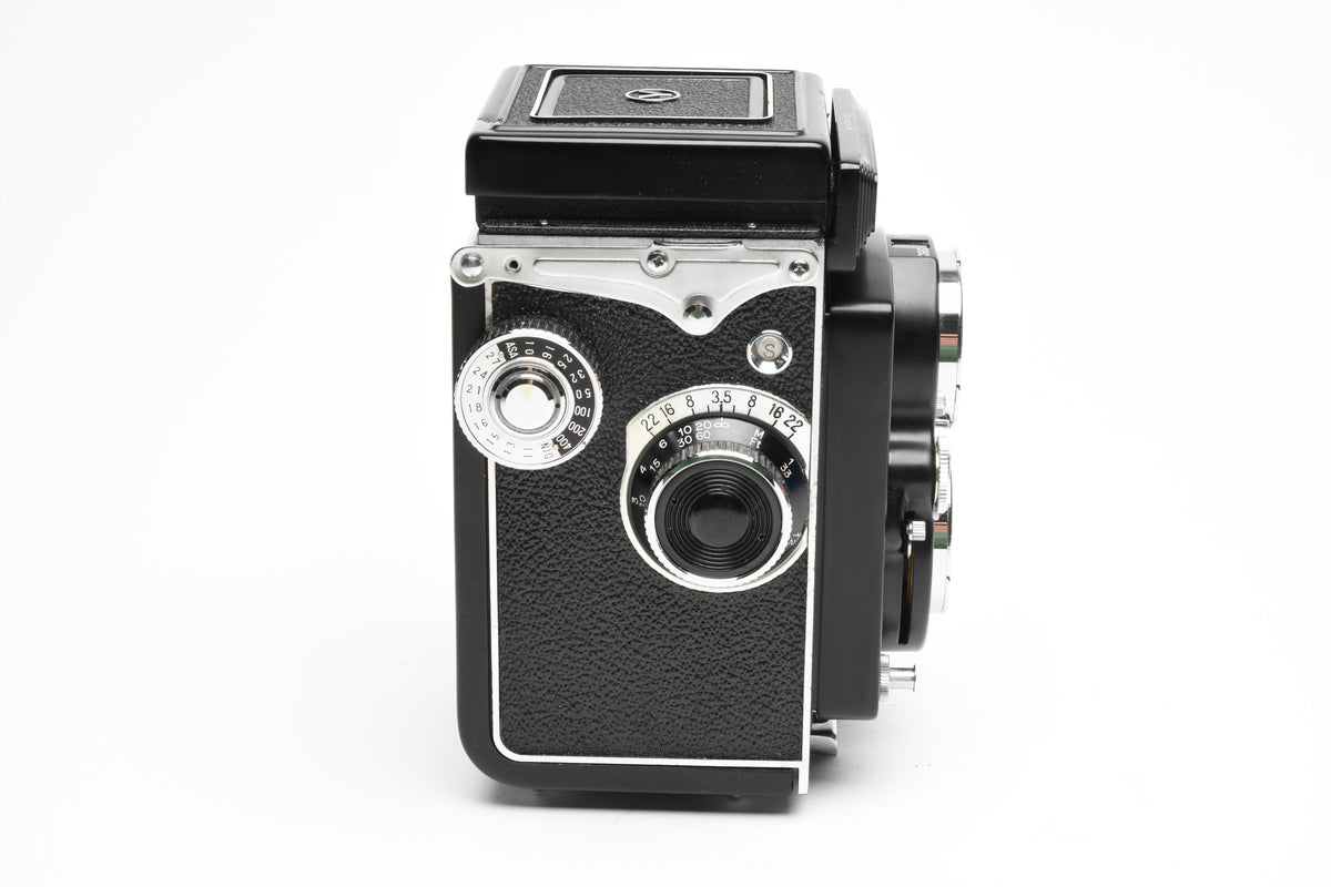 Yashica D TLR 120 Camera w/80mm f3.5, Great, CLA'd w/New Seals + Case