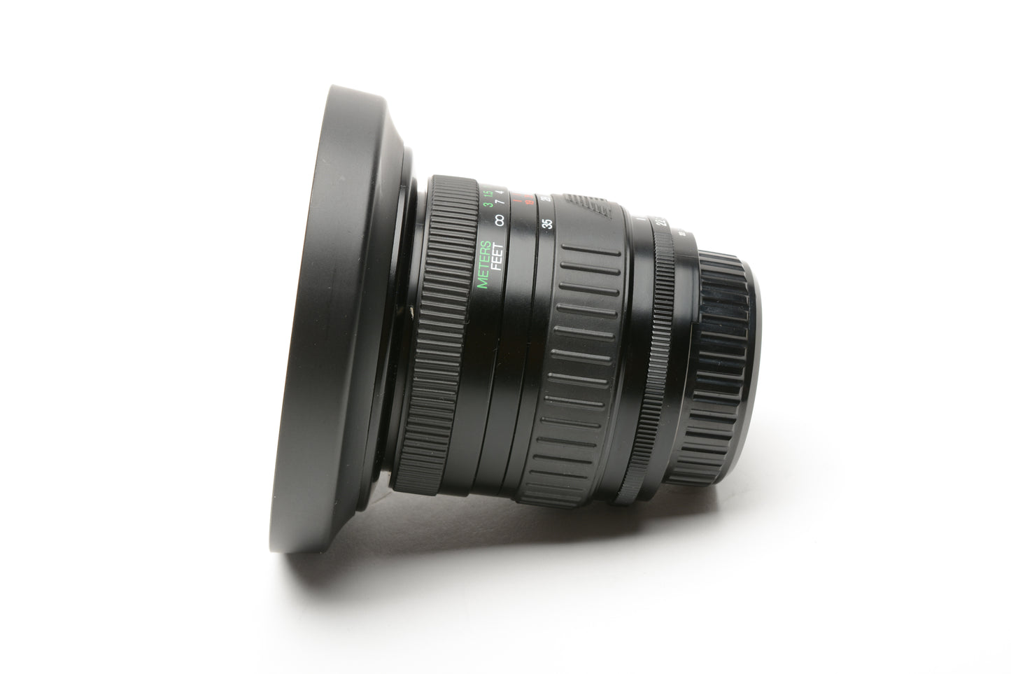 Promaster Spectrum 7 AF 19-35mm f3.5-4.5 MC Wide Nikon AF Mount +Hood