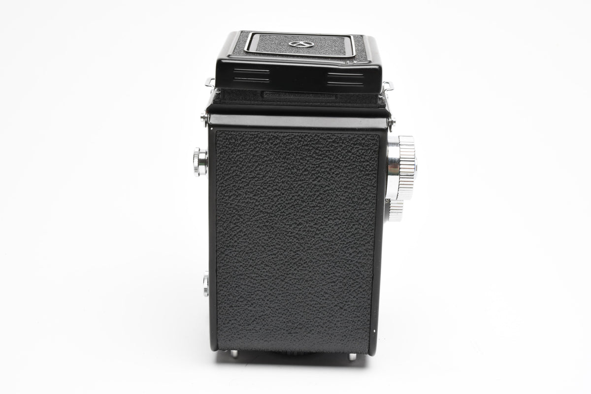 Yashica D TLR 120 Camera w/80mm f3.5, Great, CLA'd w/New Seals + Case