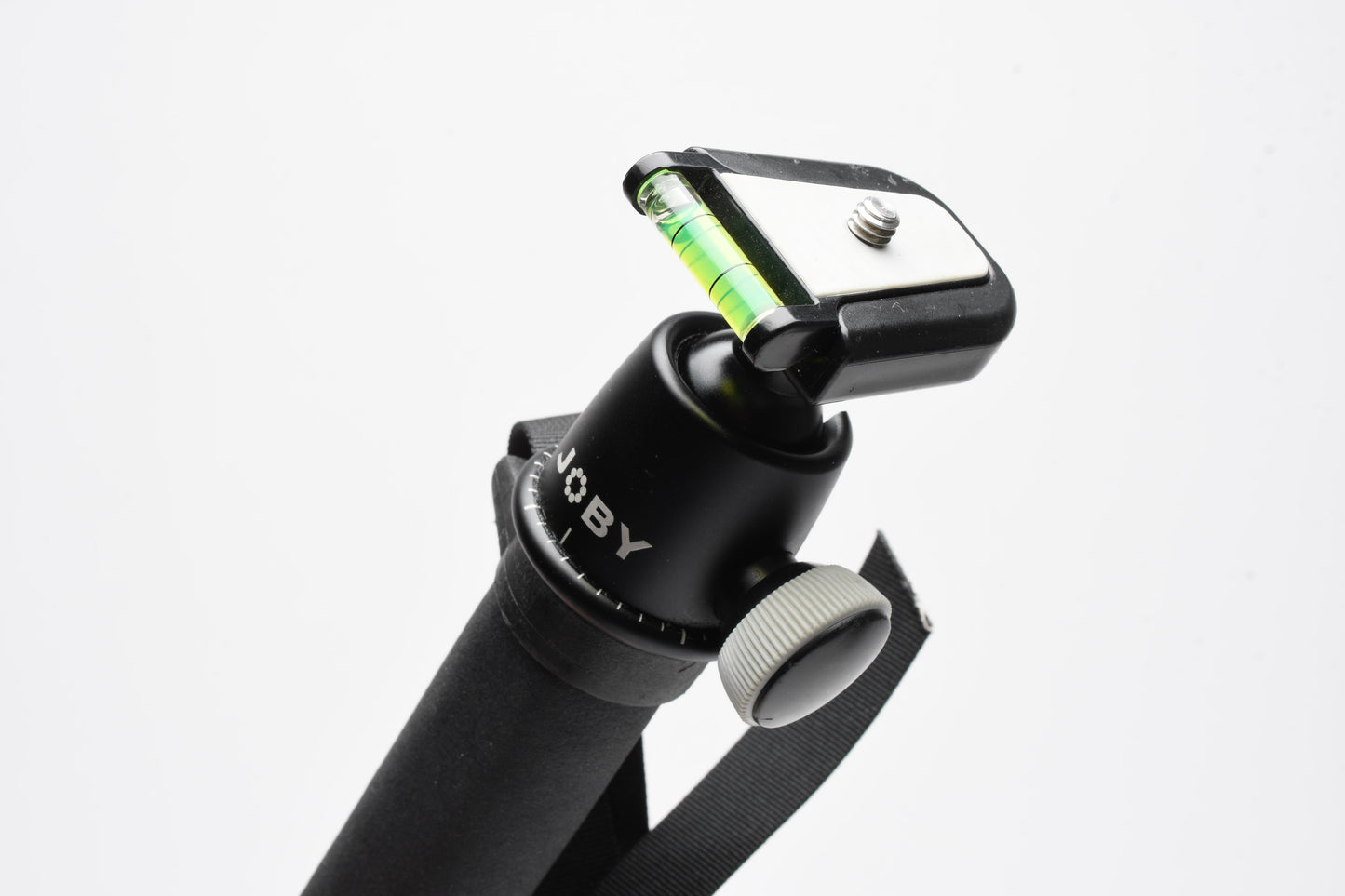 Manfrotto 676B Monopod (Black) w/Joby ball head and phone attachment