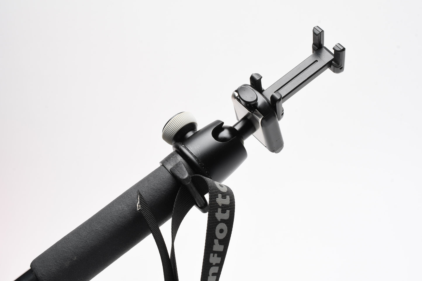 Manfrotto 676B Monopod (Black) w/Joby ball head and phone attachment