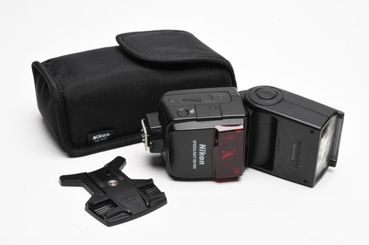 Nikon SB-600 shoe mount flash, case, stand, clean, fully tested