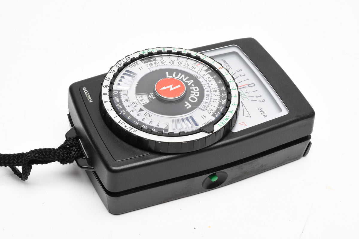 Gossen Luna-Pro F Flash/Ambient Light Meter, clean, tested, w/Case & Strap