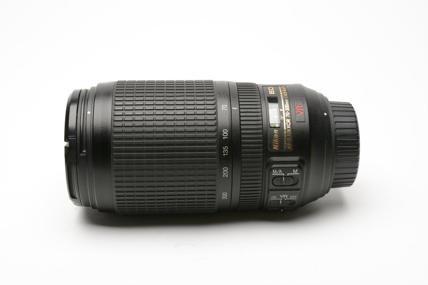 Nikon AF-S Nikkor 70-300mm f4.5-5.6G ED VR zoom lens, caps, pouch, Great!