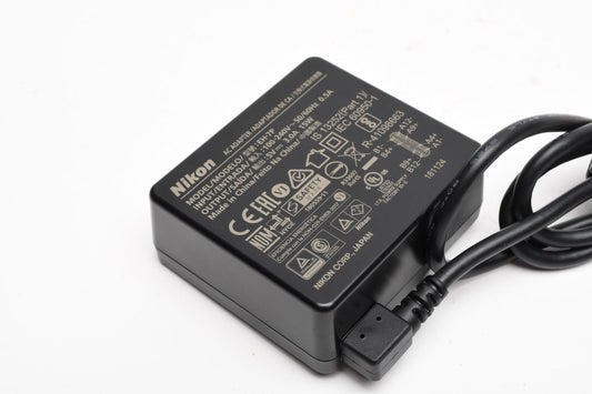 Nikon EH-7P AC Adapter / Charging block w/USB cable, very clean, Genuine