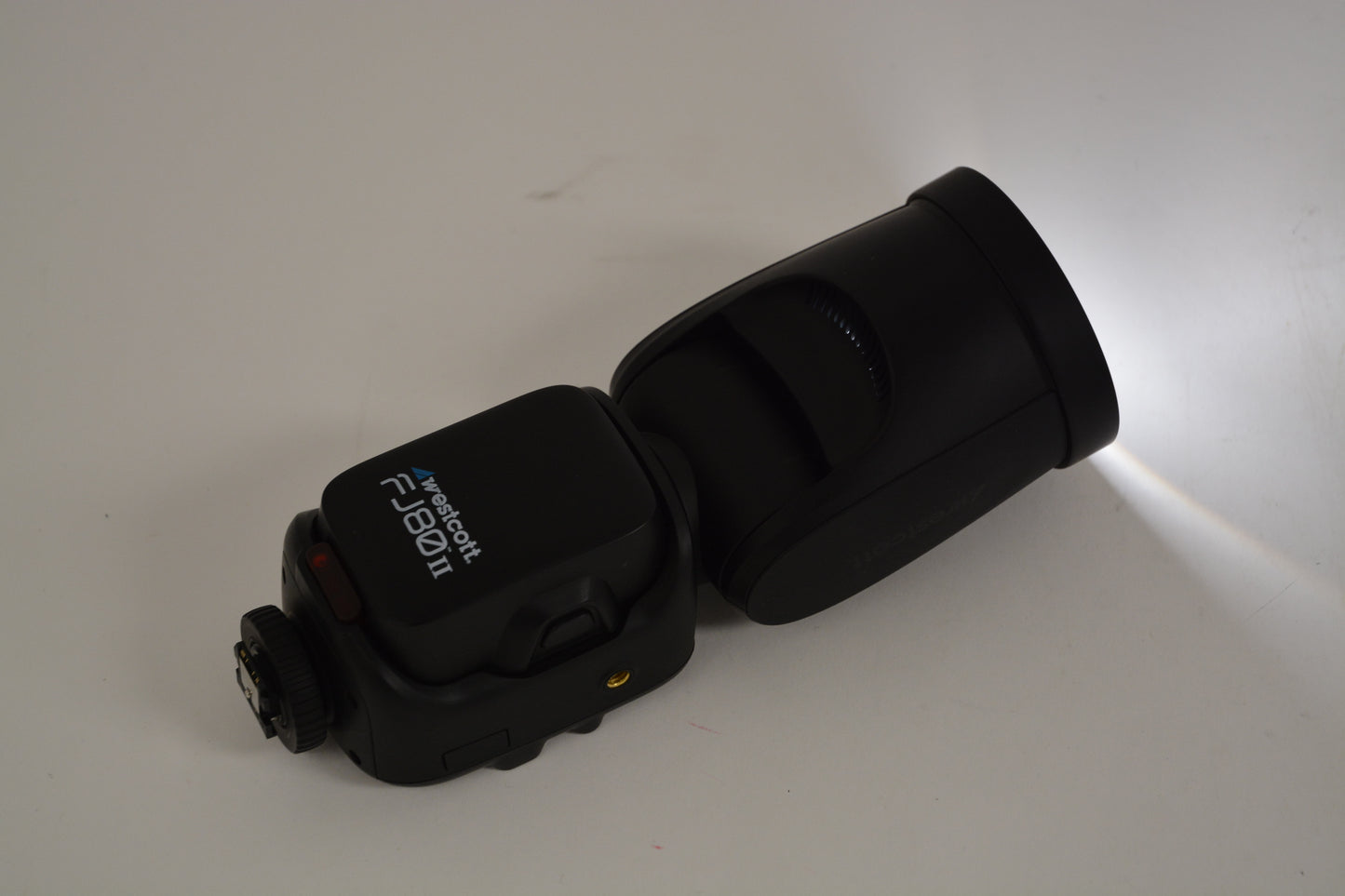 Westcott FJ80 IIS Touchscreen Speedlight (80Ws), Batt+Charger+stand+cable #4732