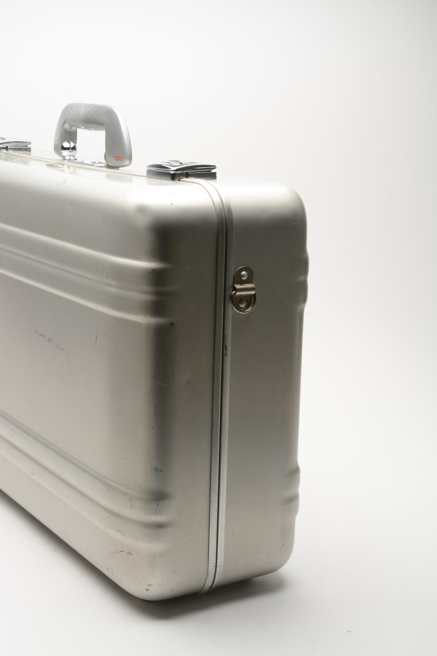 Zero Halliburton camera case ~21x13x6.5", No internal foam, Nice