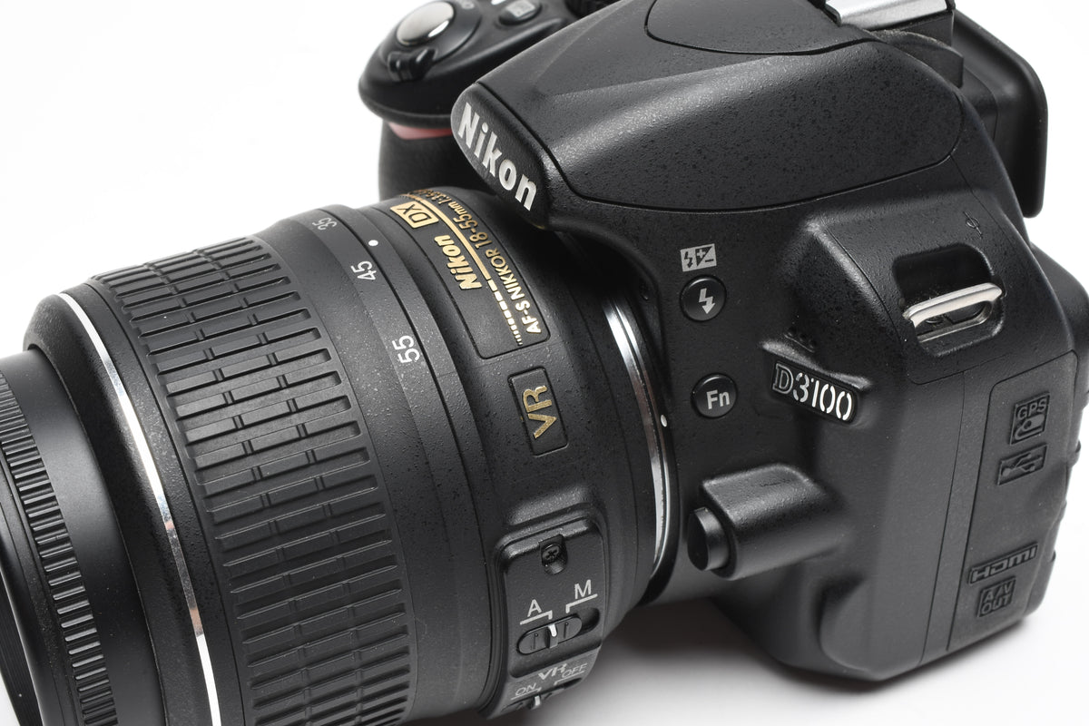 Nikon D3100 DSLR w/Nikkor AFS 18-55mm f3.5-5.6G VR, batt+charger 1834 Acts