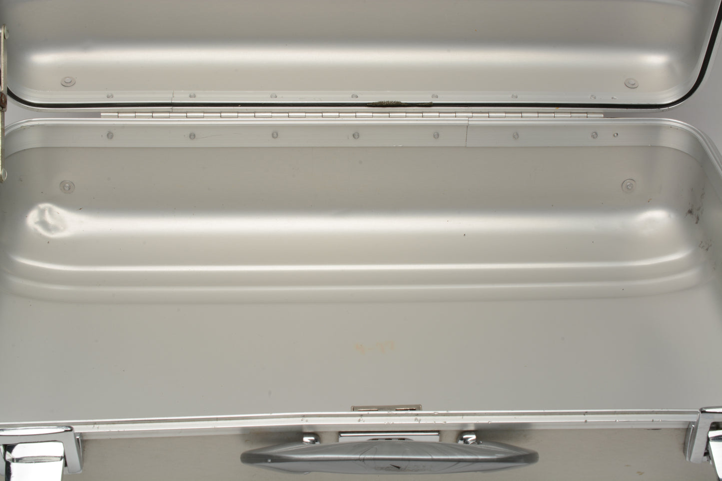 Zero Halliburton camera case ~21x13x6.5", No internal foam, Nice