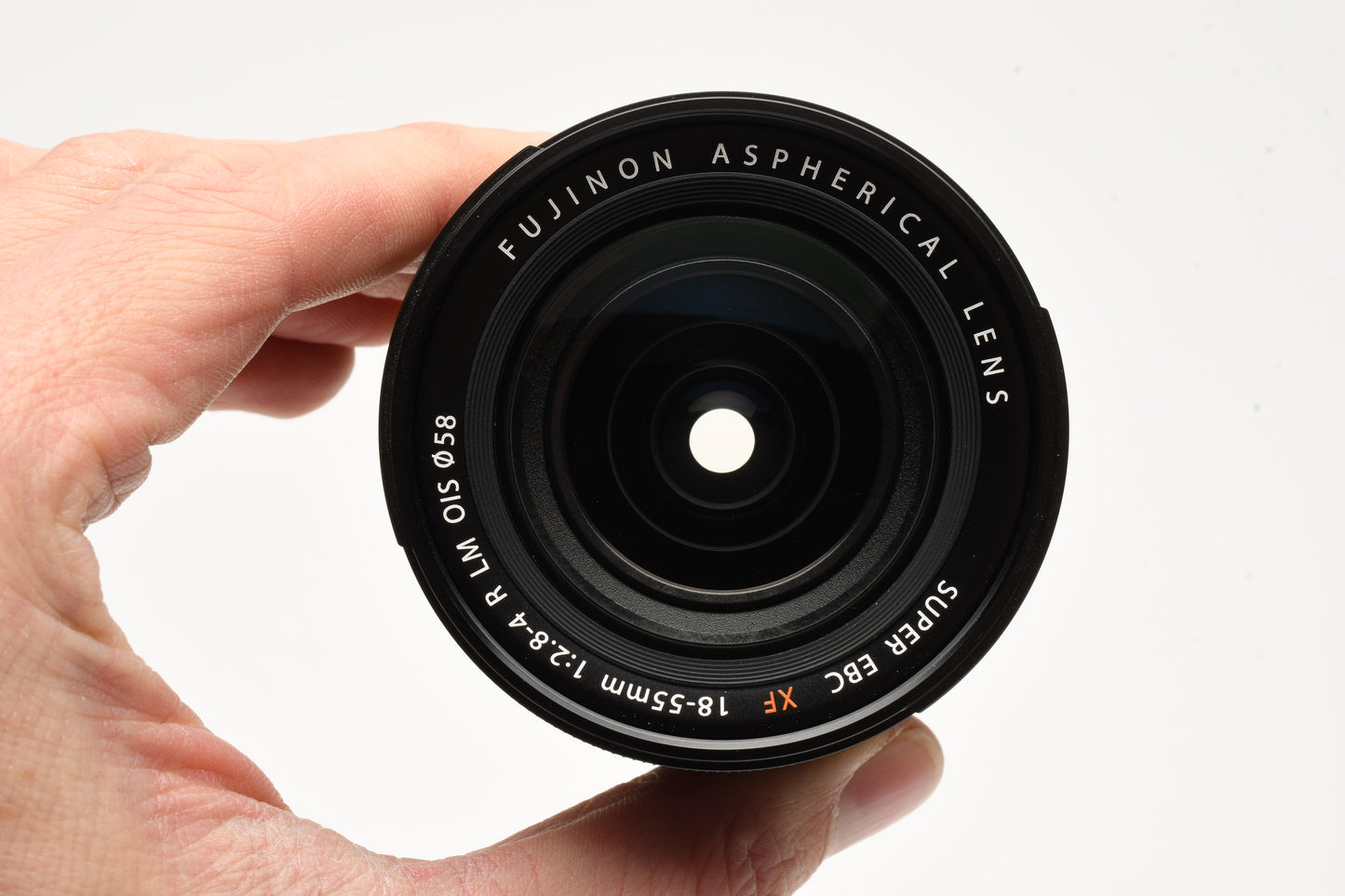 Fujifilm Super EBC XF 18-55mm f2.8-4 R LM OIS zoom w/caps+Hood, Mint-