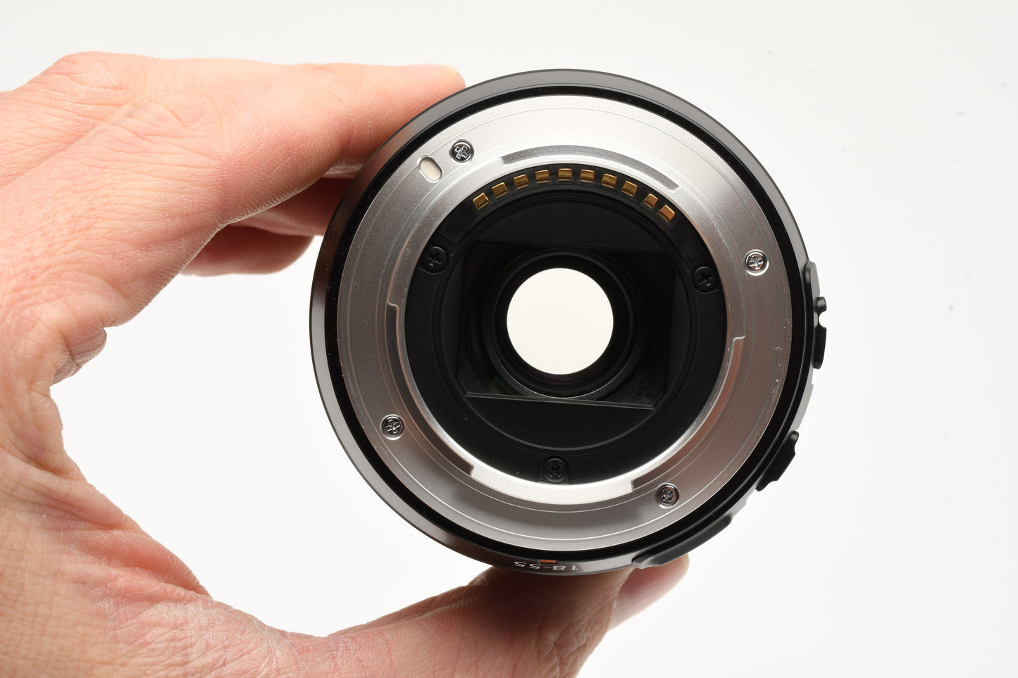 Fujifilm Super EBC XF 18-55mm f2.8-4 R LM OIS zoom w/caps+Hood, Mint-