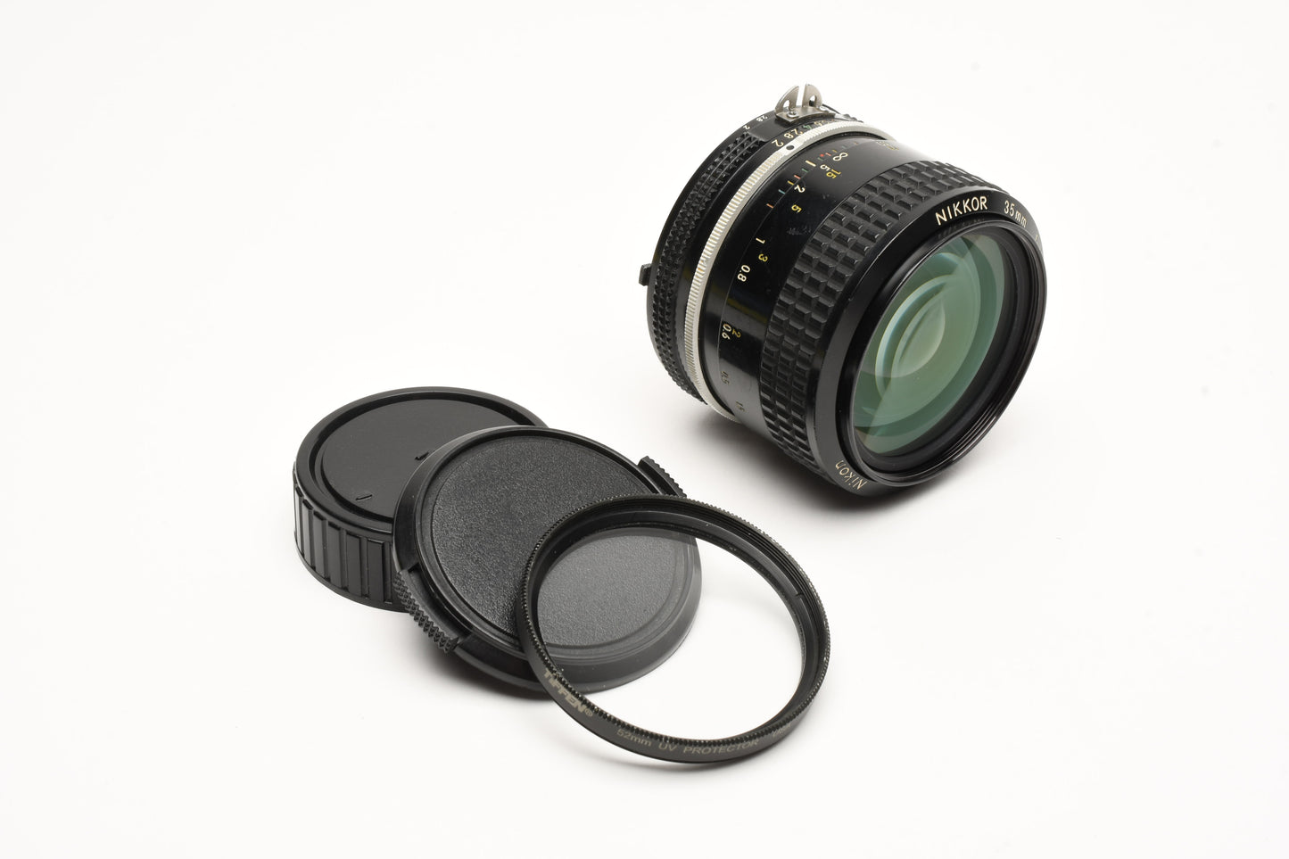 Nikon Nikkor 35mm f2 AI Prime lens, Caps + UV, Sharp, *Read