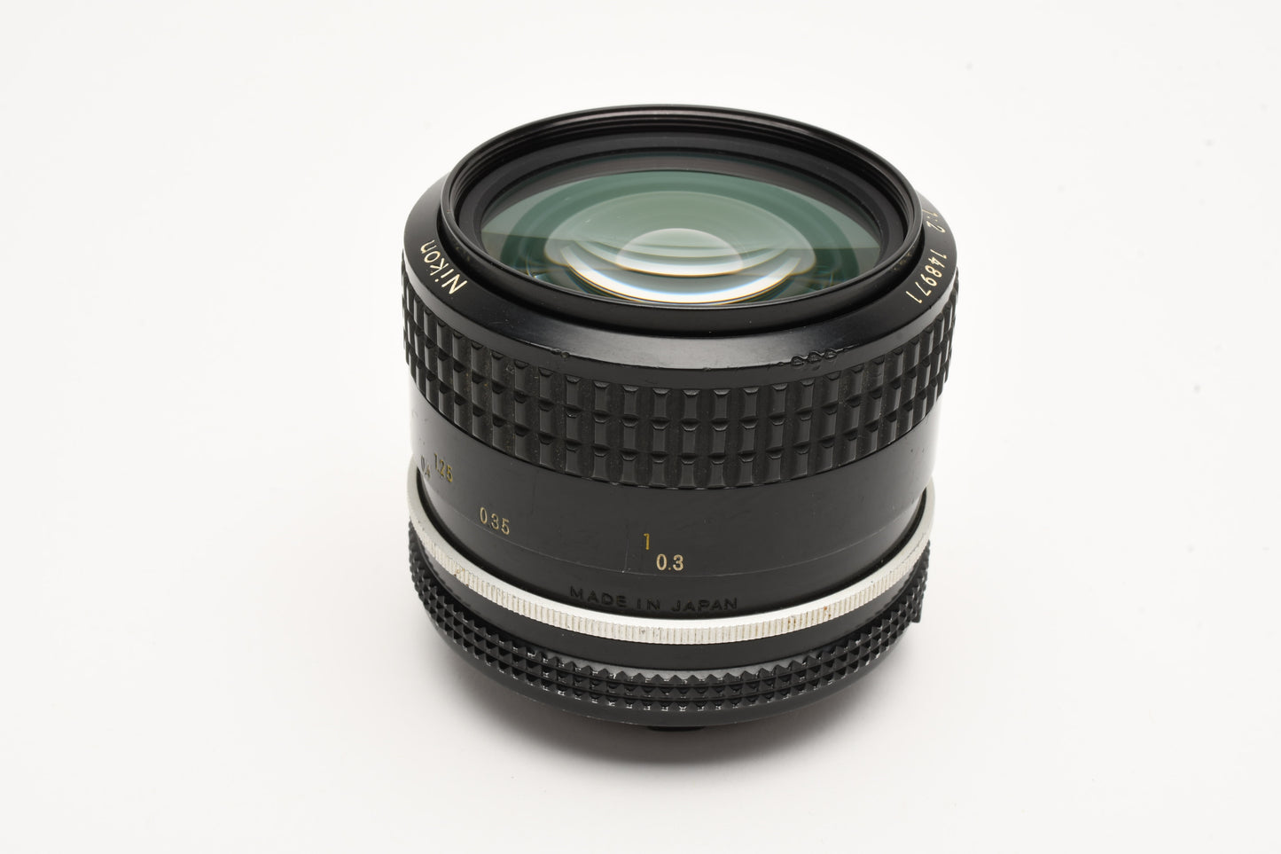 Nikon Nikkor 35mm f2 AI Prime lens, Caps + UV, Sharp, *Read