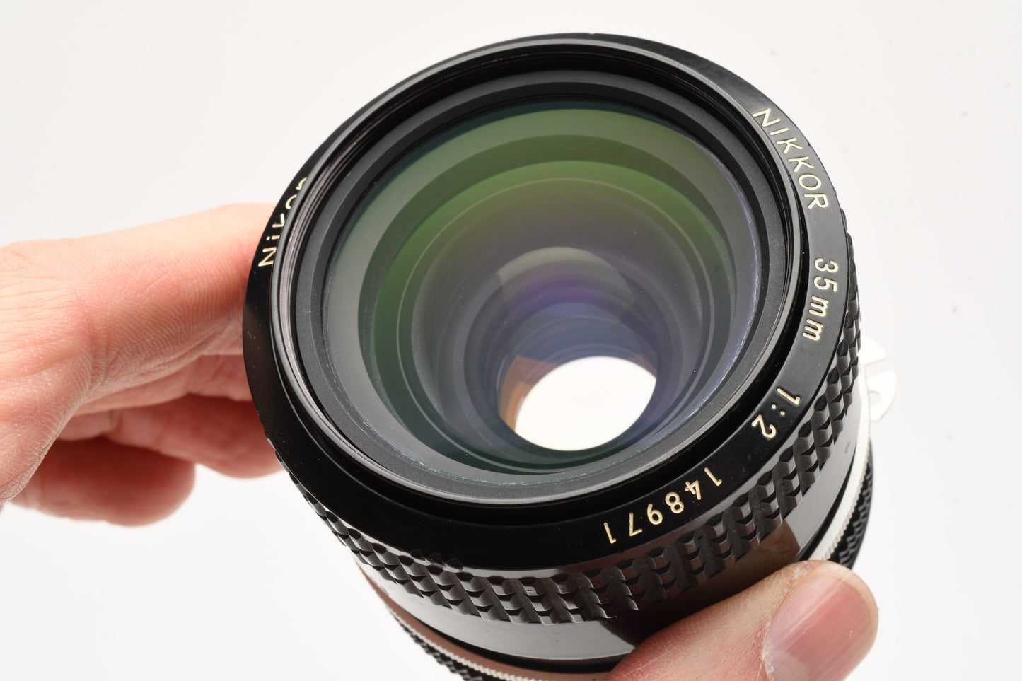 Nikon Nikkor 35mm f2 AI Prime lens, Caps + UV, Sharp, *Read