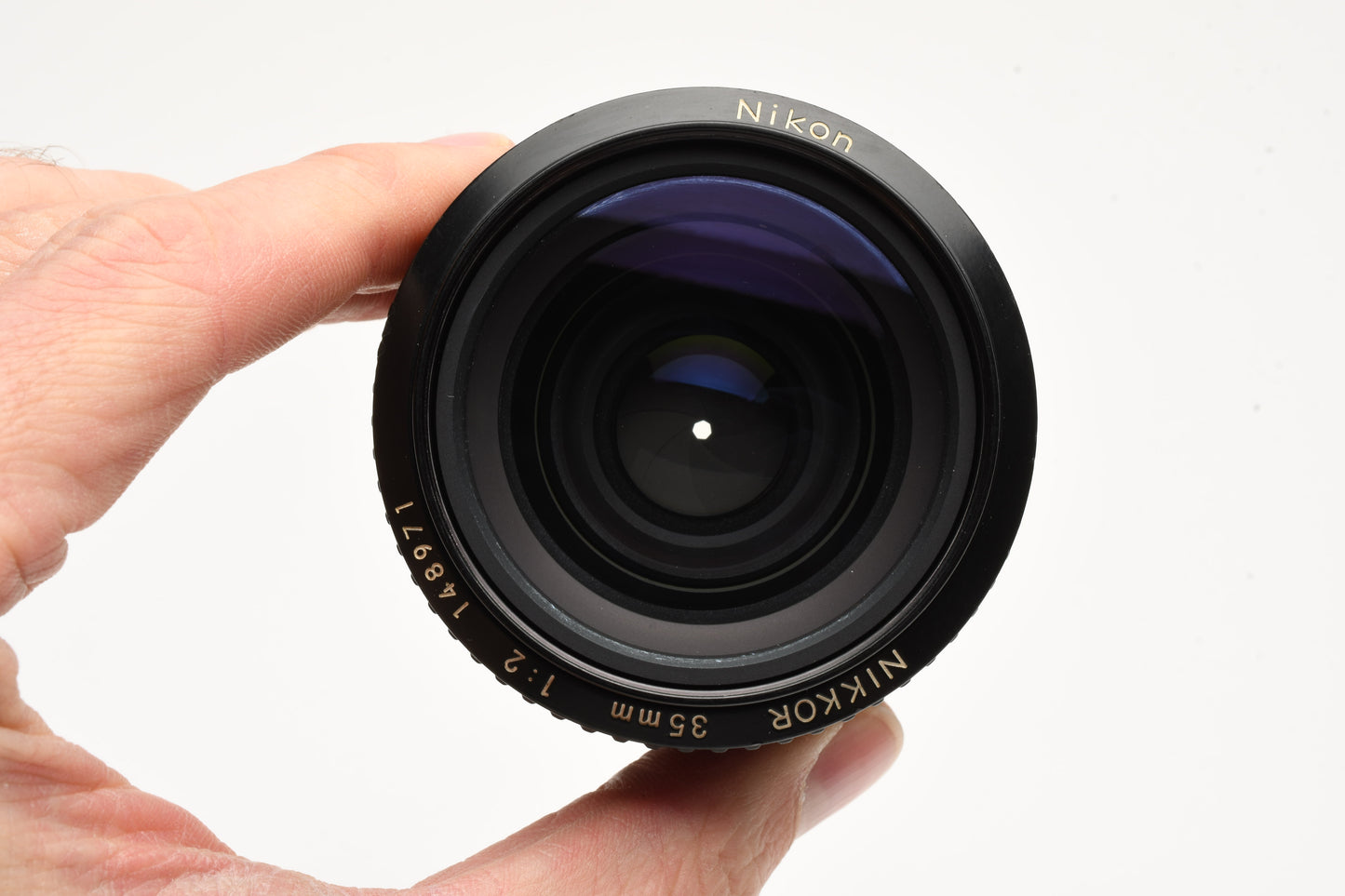 Nikon Nikkor 35mm f2 AI Prime lens, Caps + UV, Sharp, *Read