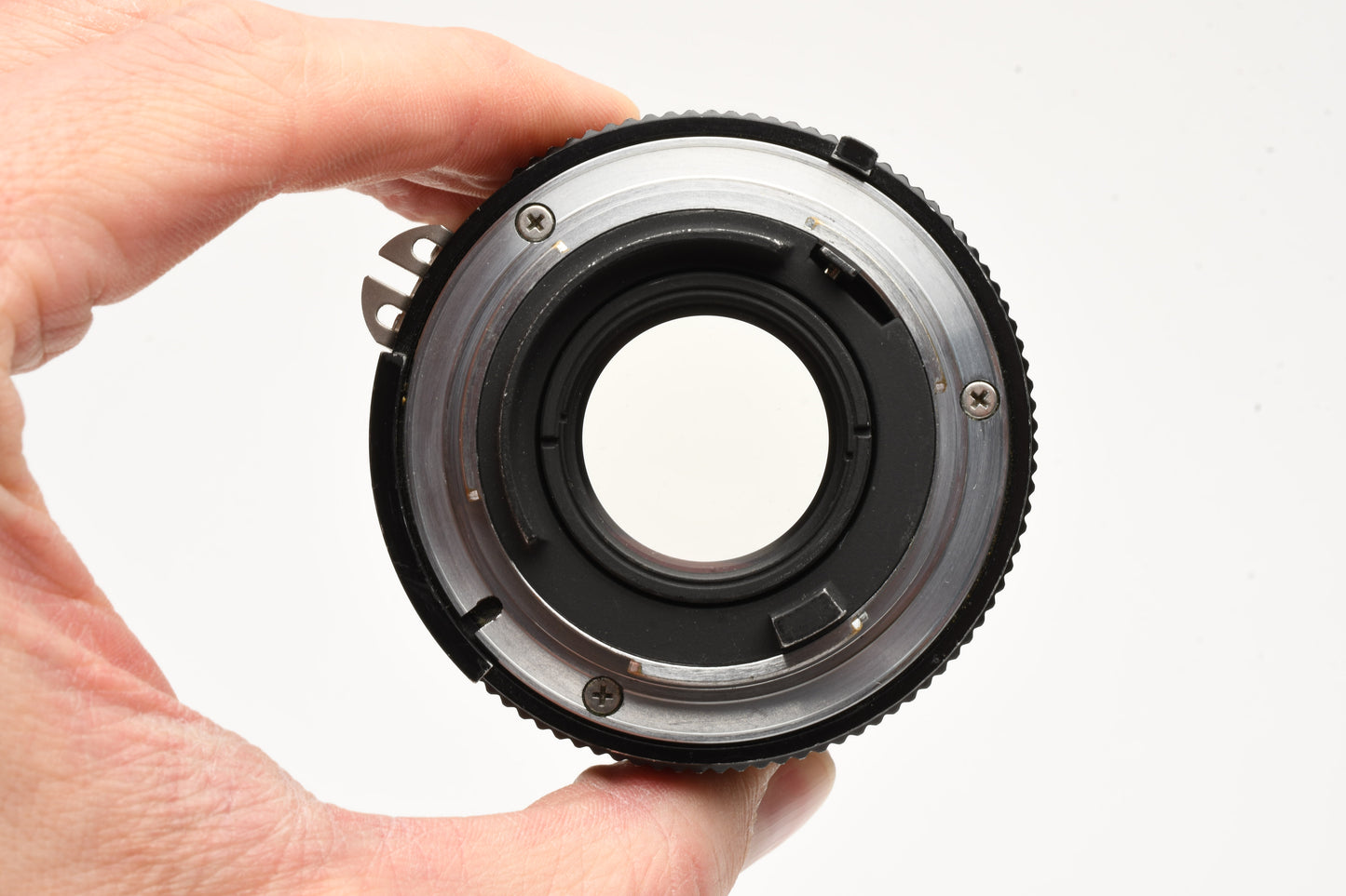 Nikon Nikkor 35mm f2 AI Prime lens, Caps + UV, Sharp, *Read