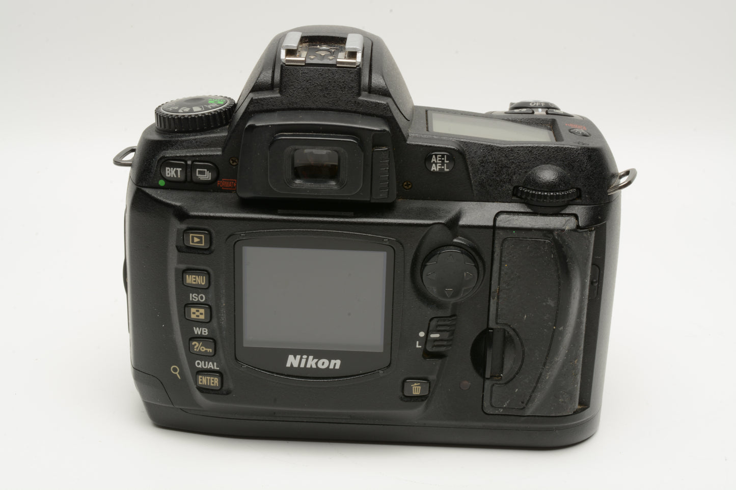 Nikon D70 DSLR body w/batt, charger, strap, 20K Acts, Tested, Works great