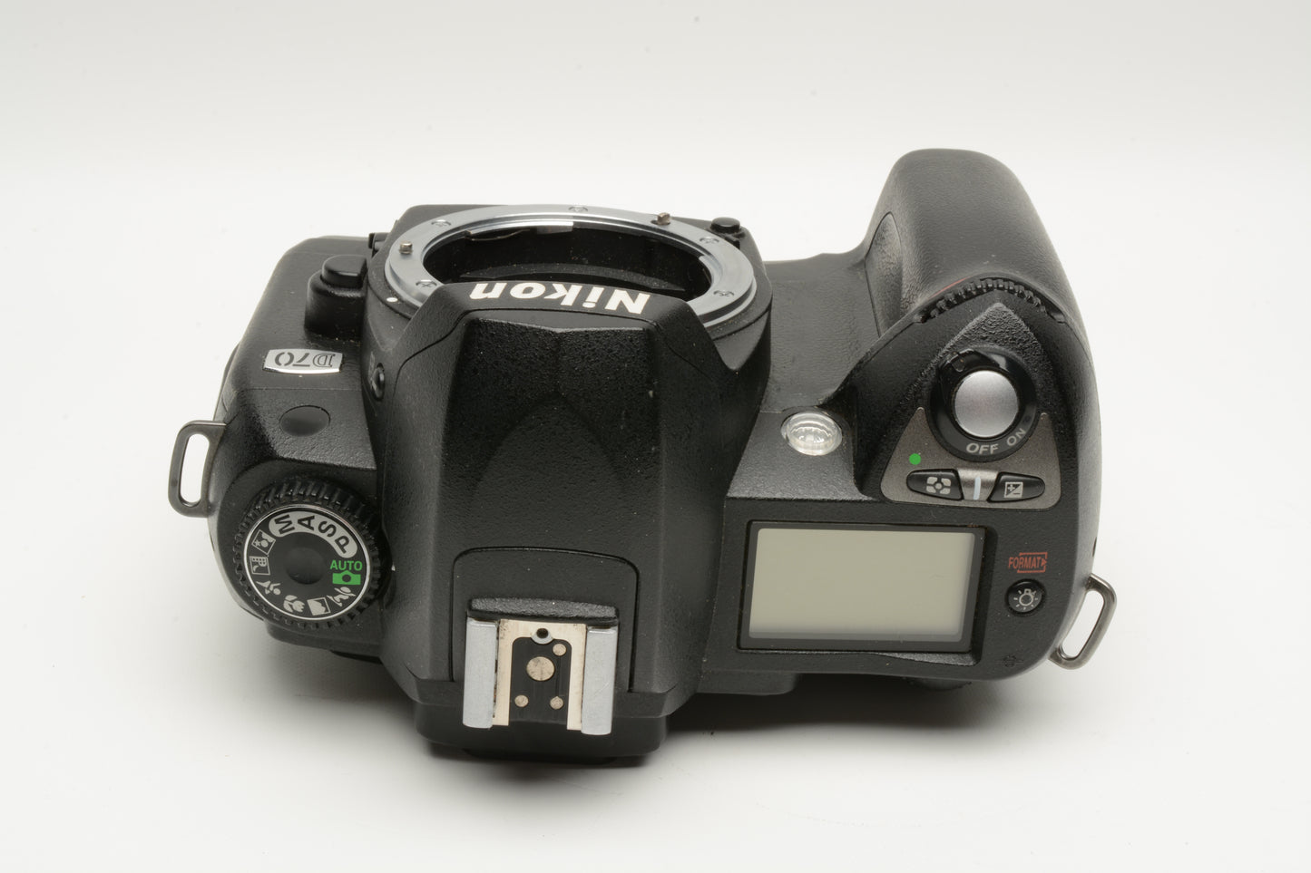 Nikon D70 DSLR body w/batt, charger, strap, 20K Acts, Tested, Works great