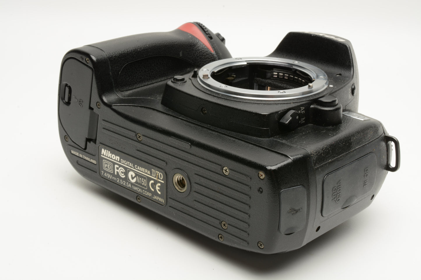 Nikon D70 DSLR body w/batt, charger, strap, 20K Acts, Tested, Works great