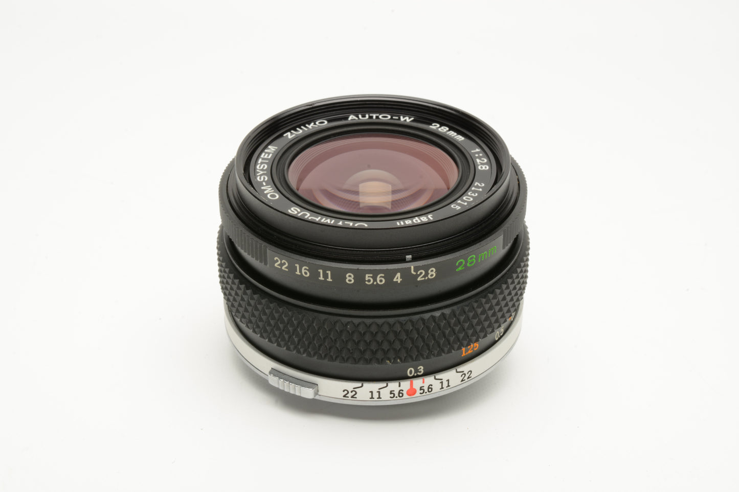 Olympus 28mm f2.8 OM Mount Auto-W wide angle lens, Sky+caps, clean!