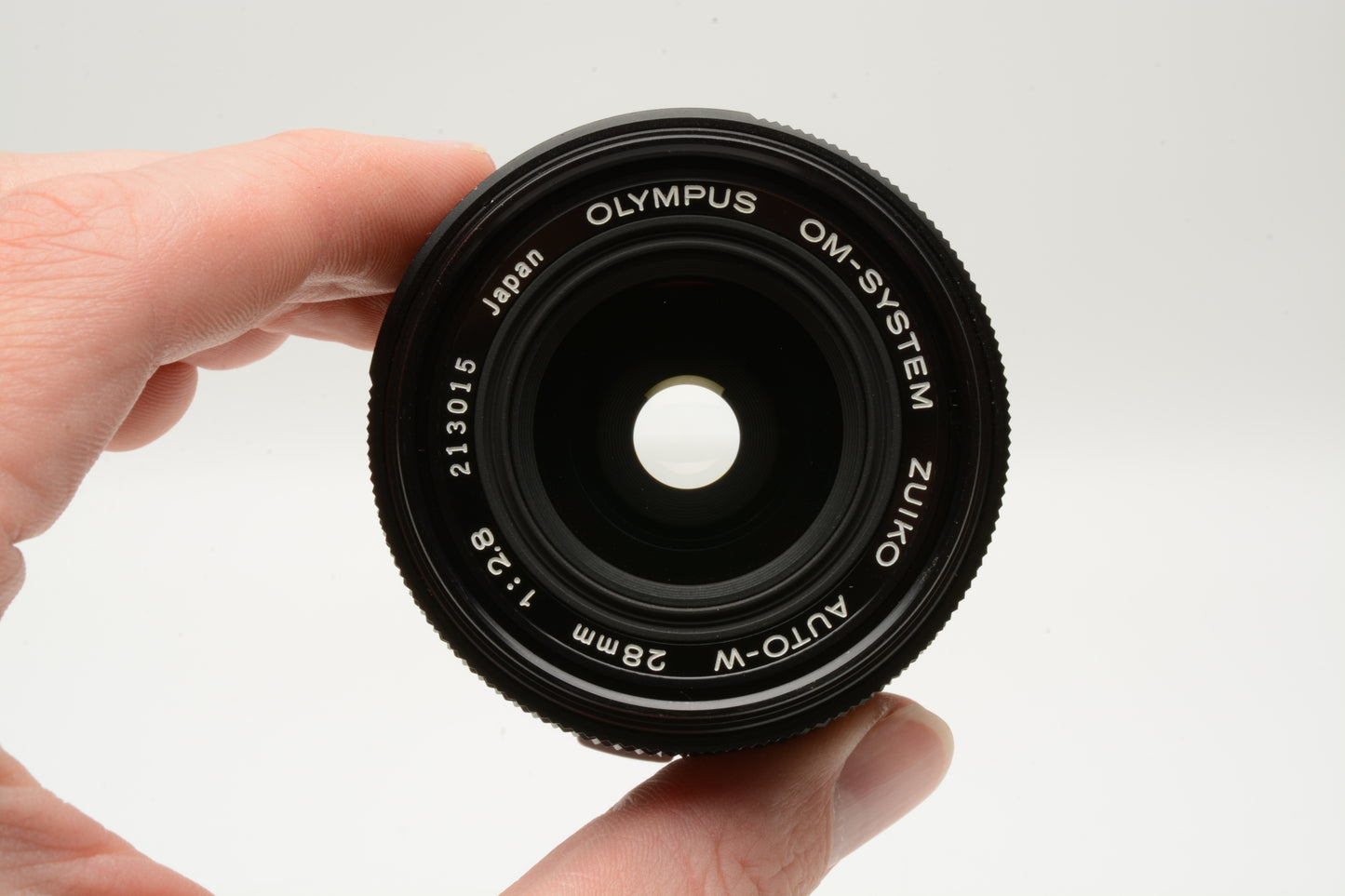 Olympus 28mm f2.8 OM Mount Auto-W wide angle lens, Sky+caps, clean!