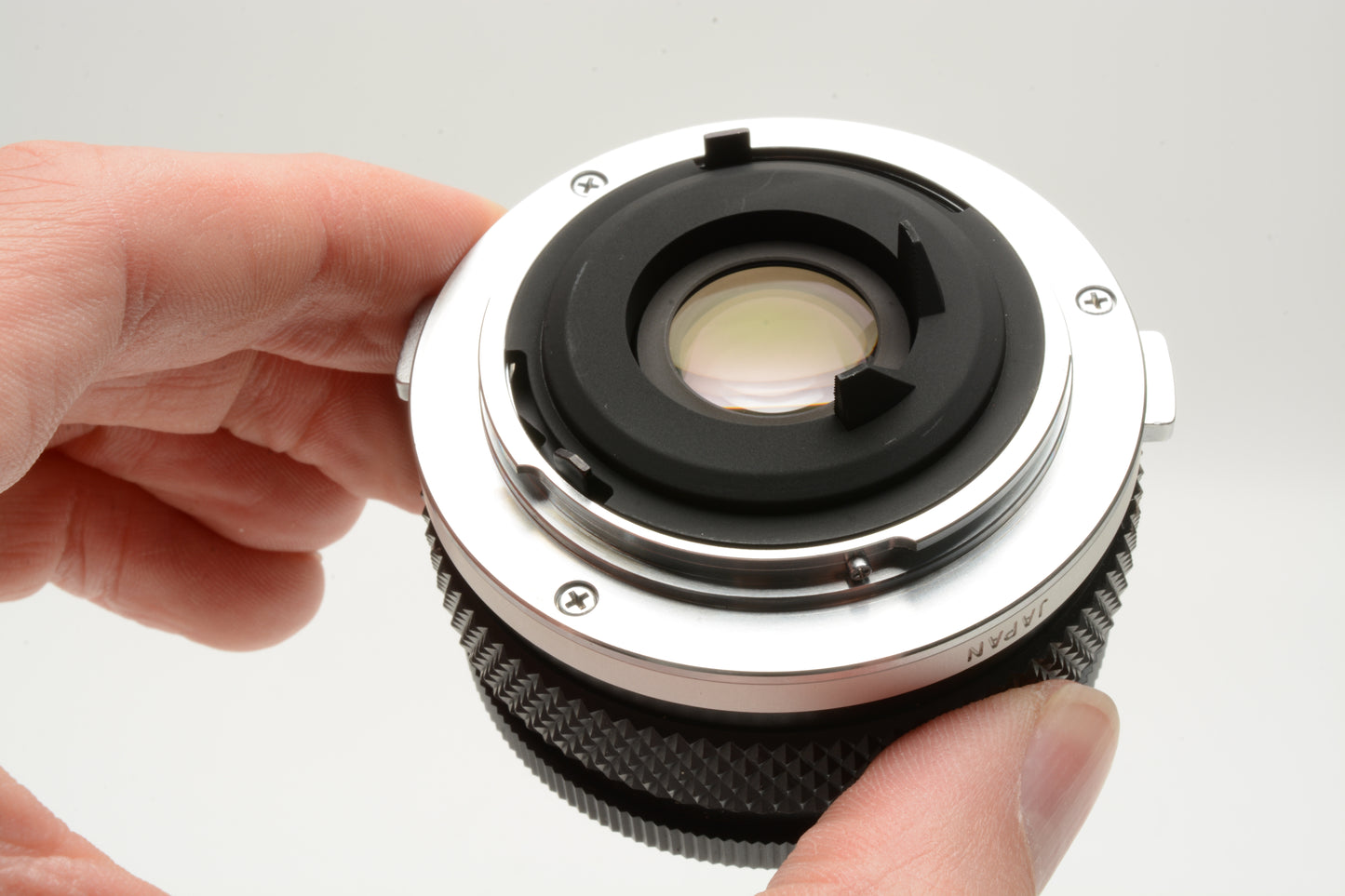 Olympus 28mm f2.8 OM Mount Auto-W wide angle lens, Sky+caps, clean!